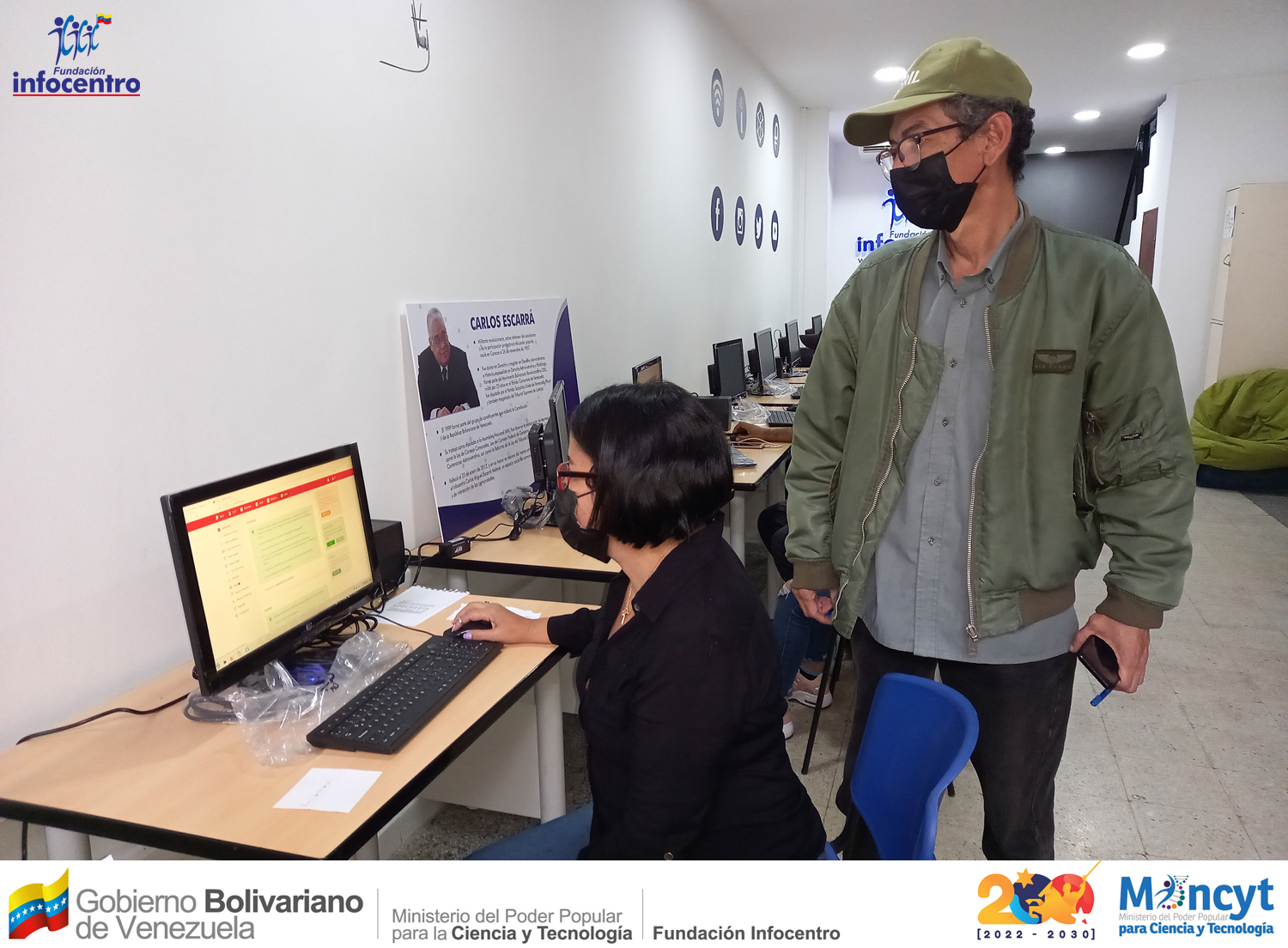 Registro y actualización del sistema patria en el Infocentro “Carlos Escarra”
