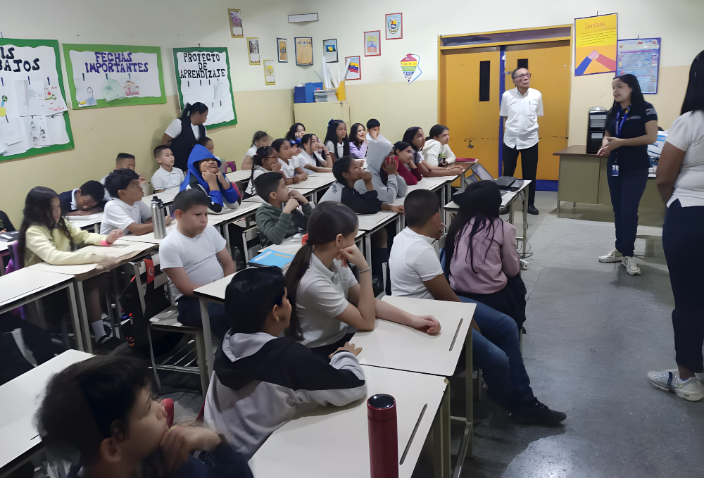 Infocentro José Martí promueve la ciencia a través de Taller de Robótica