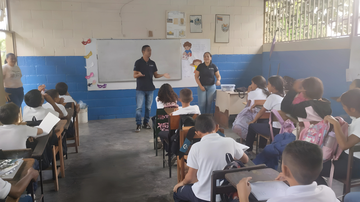 Municipio Esteller se viste de Robótica Educativa
