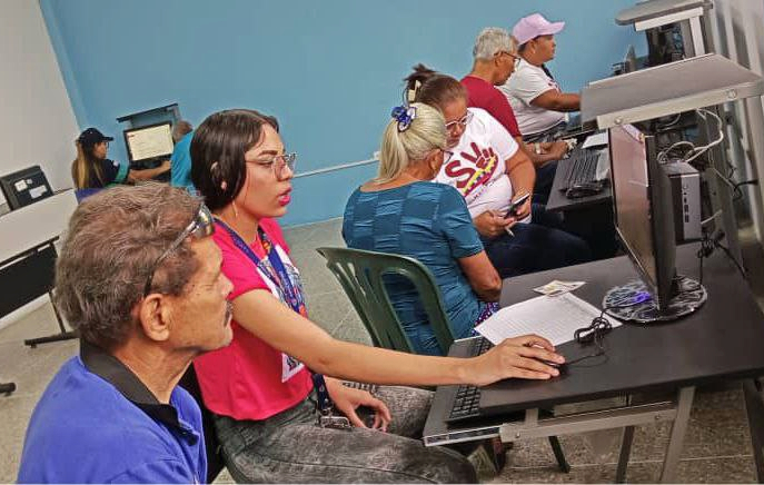 Unidos por los Abuelos: Infocentro y Somos Venezuela impulsan jornada de registro en San Joaquín