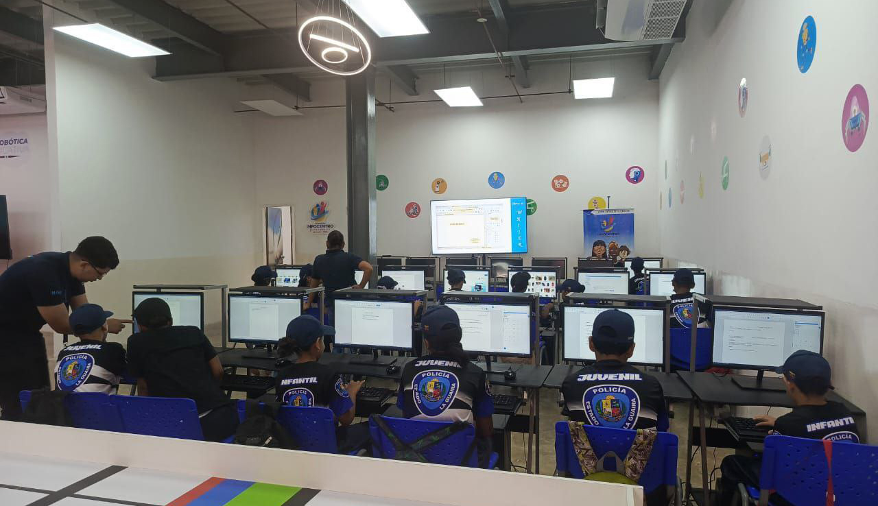 Fortaleciendo la Seguridad Digital: Mega Infocentro Capacita a la Brigada Policial de La Guaira