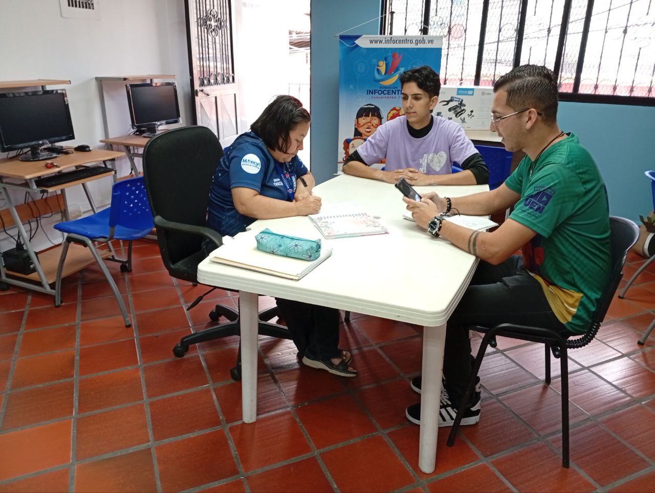 Infocentro y Fundación Robert Serra articulan esfuerzos para la formación