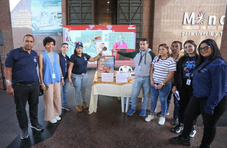 Sector científico envía cartas llenas de amor y esperanza a Nicolás Maduro y Cilia Flores