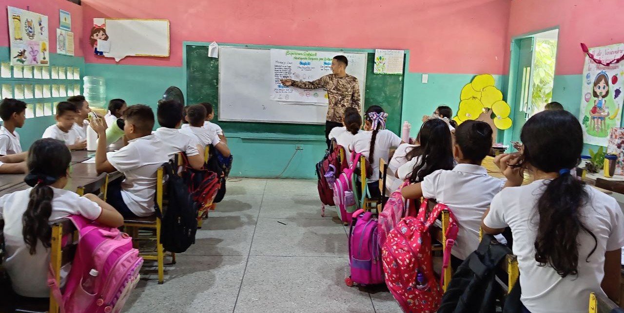 Infocentro apuesta por el talento joven con formación en Robótica y Protección Digital