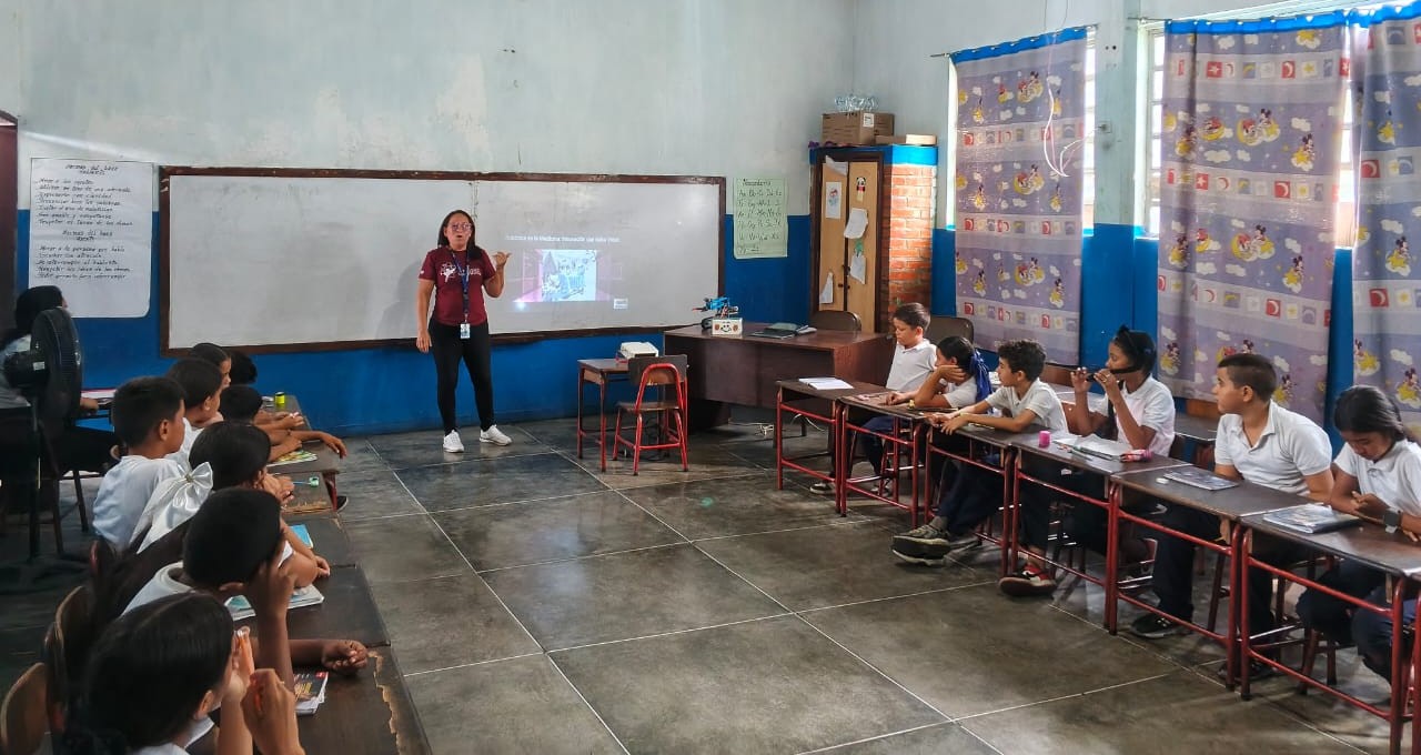 Facilitadores de Infocentro Carabobo llevan la robótica educativa a la U.E. José Gregorio Hernández