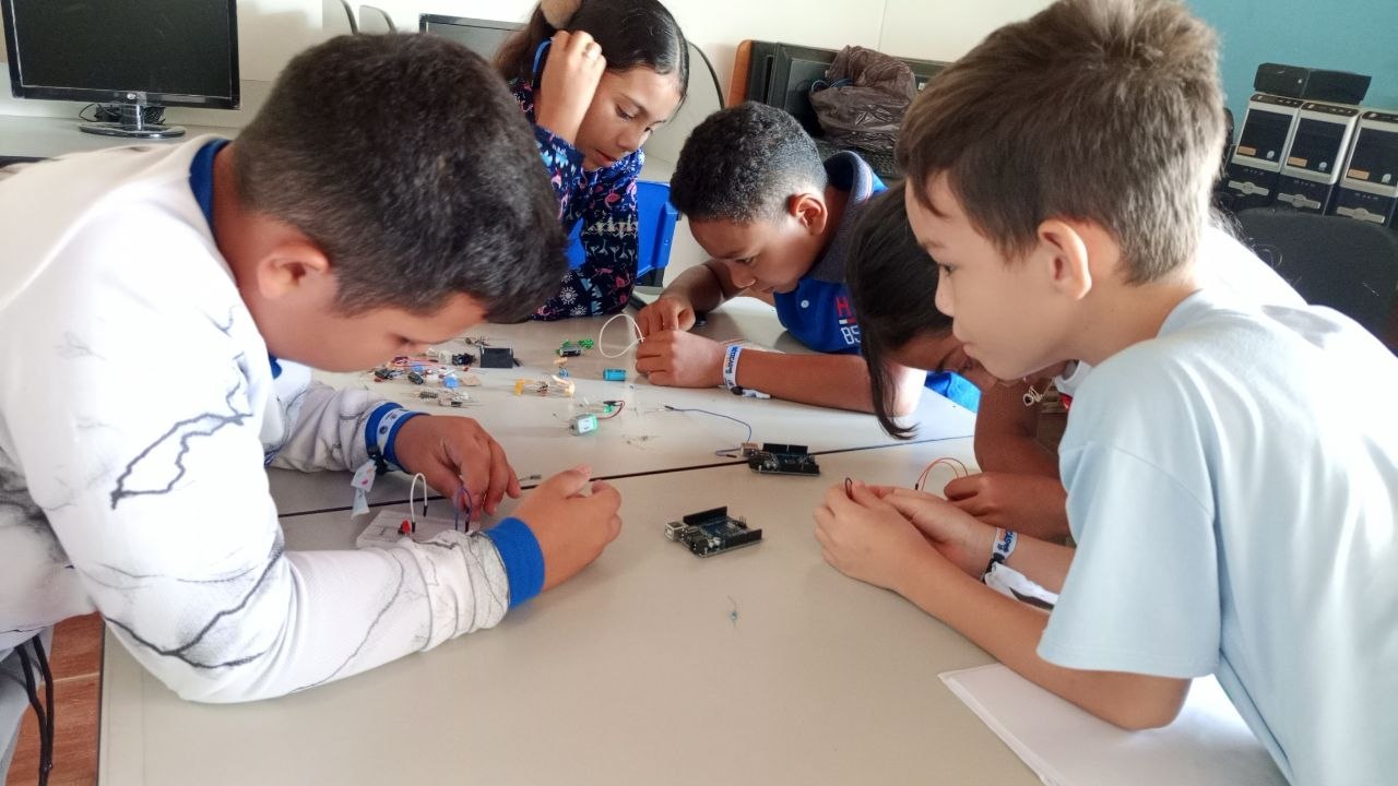 Segunda semana de «Vacaciones Robóticas 2026» en Aragua: niños y niñas descubren el fascinante mundo de la tecnología