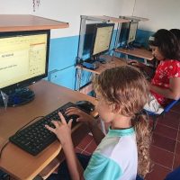 Pequeños creadores cuentan su historia con LibreOffice Impress